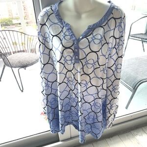 GUC 3X Women Coral Bay Blue and White Geometric Print 100% Cotton Top V neck LS